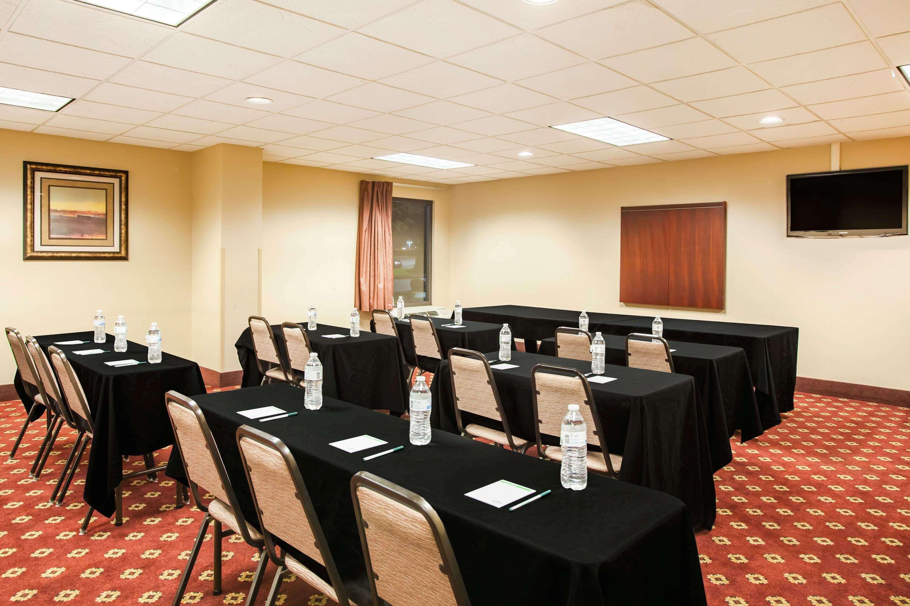 Wingate By Wyndham North Little Rock Hotel Екстериор снимка